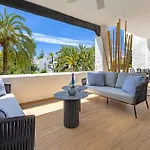Luxurious Apartment In Puente Romano, Marbella