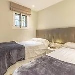 Luxurious Apartment In Puente Romano, Marbella