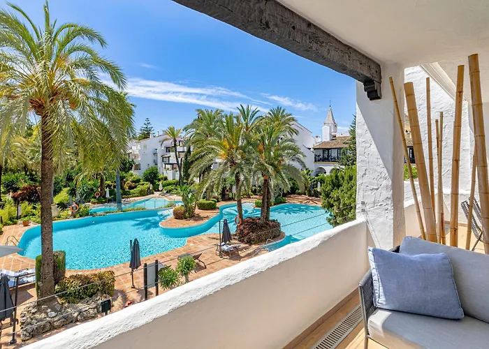 Luxurious Apartment In Puente Romano, Marbella