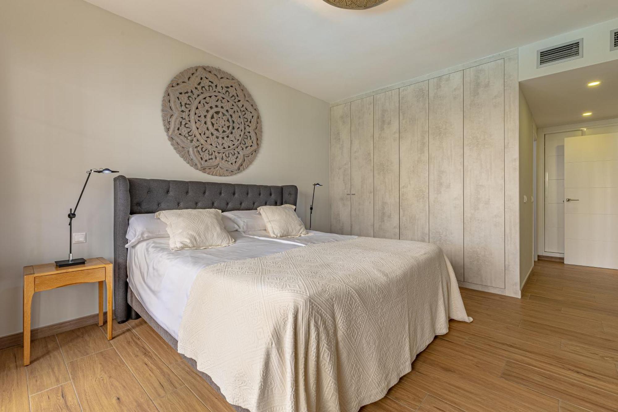 Luxurious In Puente Romano, Apartamento
