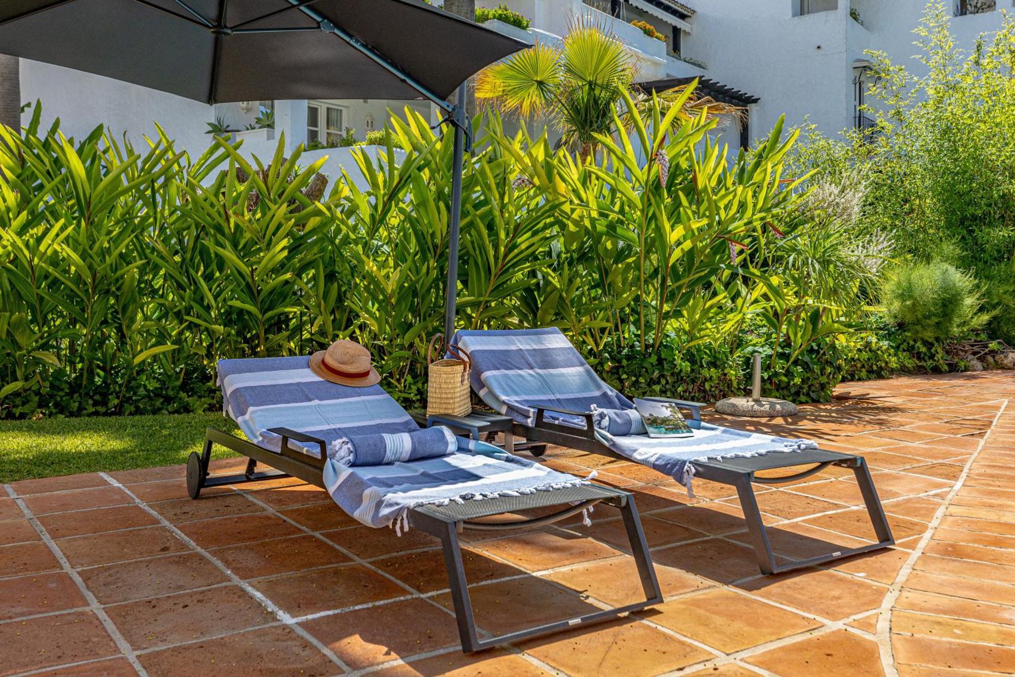 Luxurious In Puente Romano, Apartamento