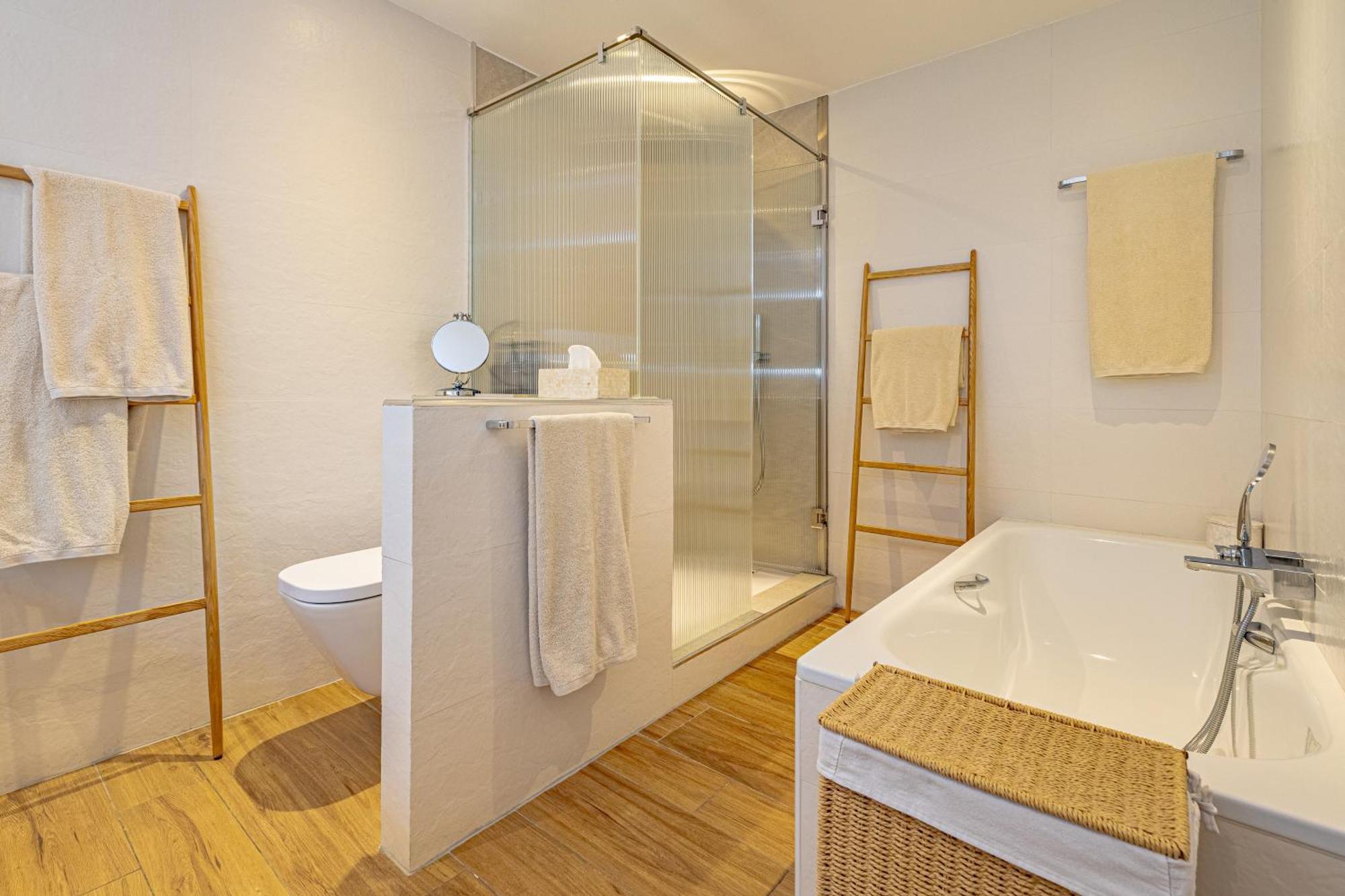 Luxurious In Puente Romano, Marbella